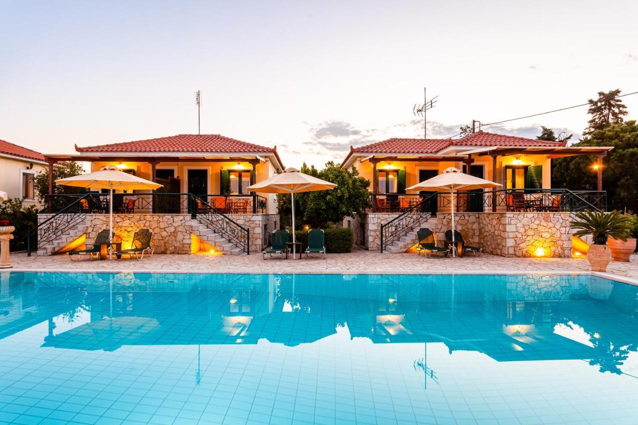Dukes Poolside Houses Parálion Ástros Exterior foto